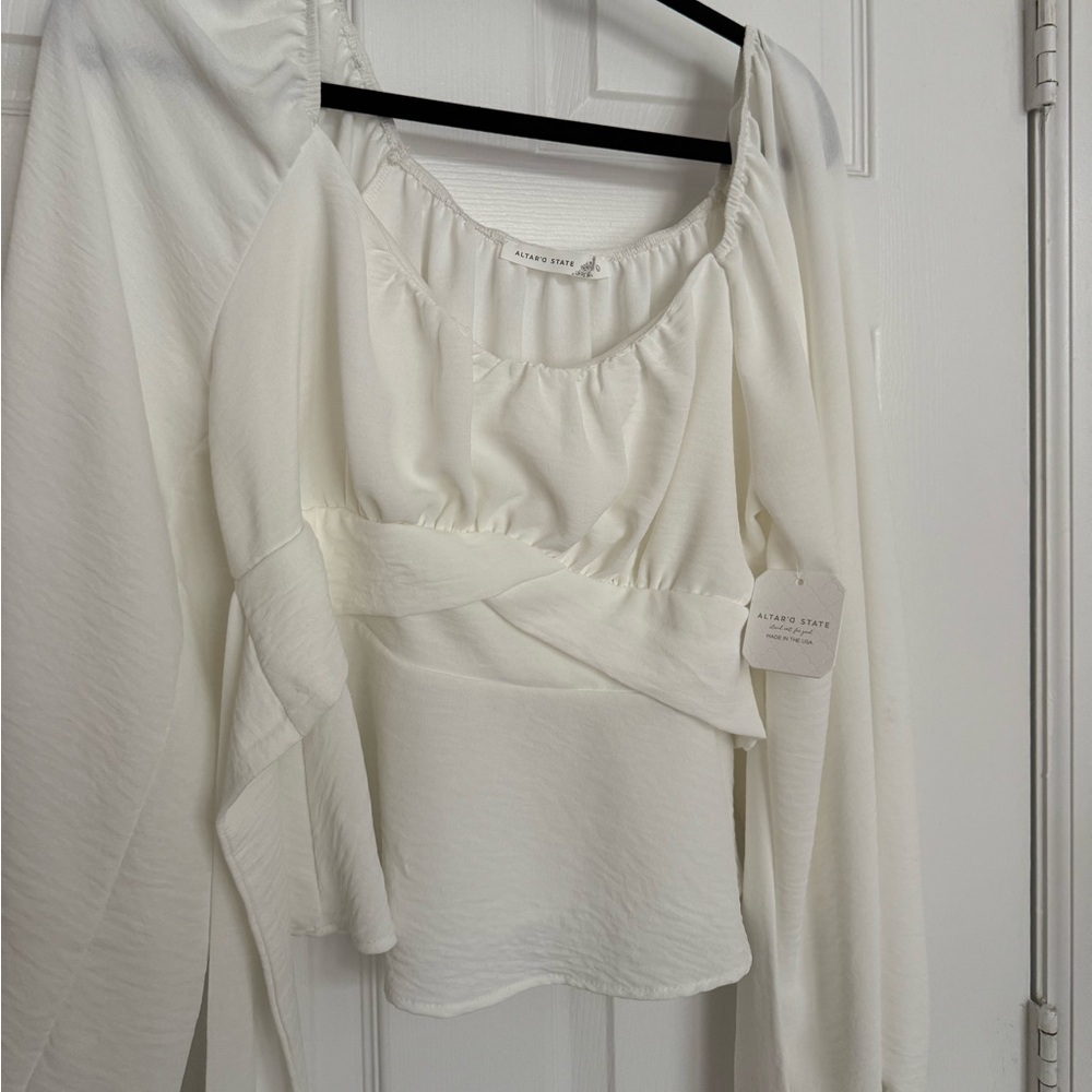 altar’d state lola long sleeve crossover top- NWT - Picture 2 of 6